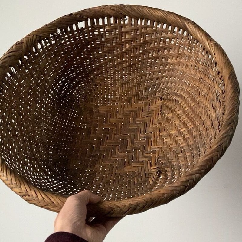 古道具　籠網 アンティーク大籠 48cm 竹材 山路編みと網代編みで構成された大きな古