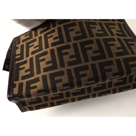 FENDI フェンディ　ズッカ柄三角ポーチ　ヴィンテージ　リチャード購入品　箱包み有り。中古品