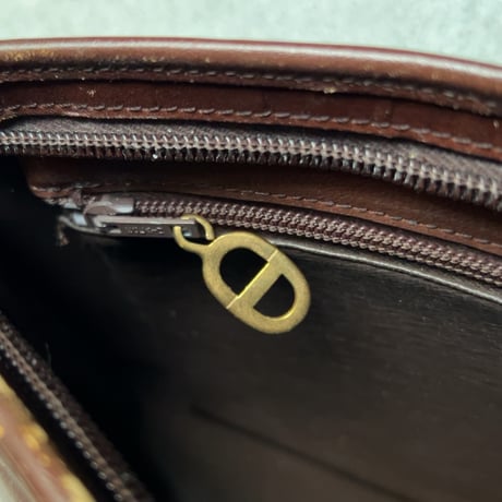 Dior オールドディオール クリスチャンディオール  レザーのショルダーバッグ ヴィンテージディオール 中古良品