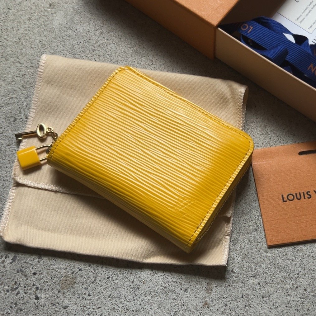 LOUIS VUITTON ルイ ヴィトン ジッピーコインパース M13615 日本