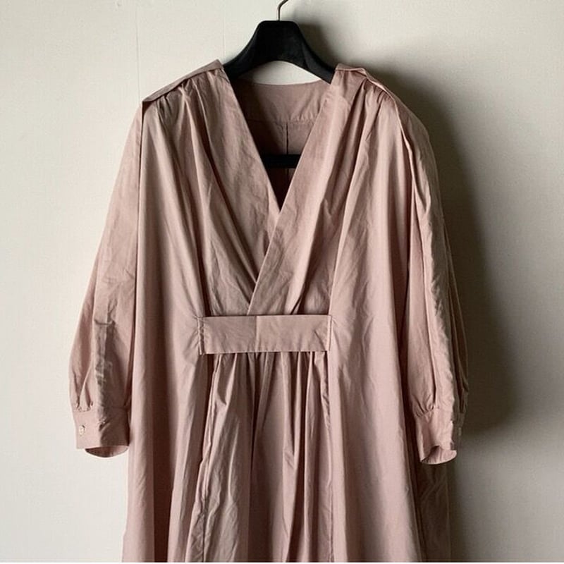 UNIVERSAL TISSU ユニバーサルティシュ シルキータイプライター タック  