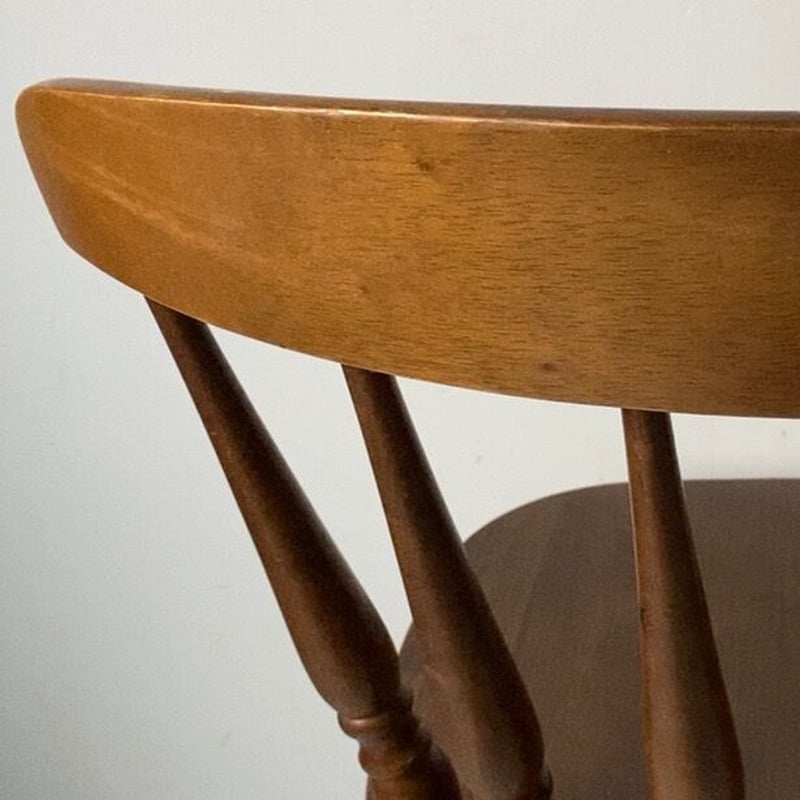 木の椅子 ブナ材無垢ダイニングチェア クラシックなスタンダード