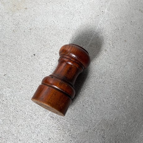 KUSAKABE  クサカベ  木製 ソルトボトル   木製無垢 グッドエイジング ヴィンテージキッチンツール 純喫茶備品 良品