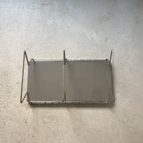 古い卓上ブックスタンド スチールの本立て 昭和期 ヴィンテージブックシェルフ 本棚 美品　No1