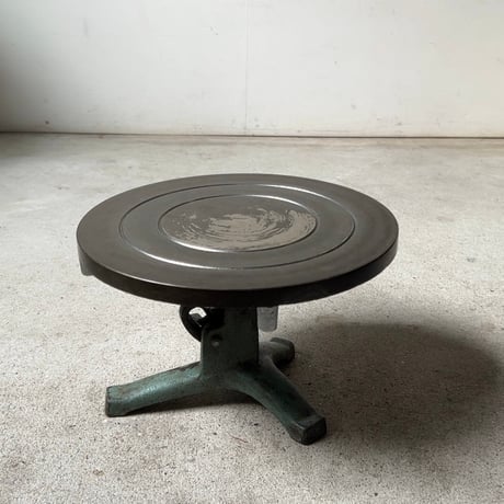 古い鉄製 ケーキ台 洋菓子店 什器 備品 パティシエ プロツール 業務用 回転台 ブルーグリーン グッドエイジング ジャパンヴィンテージ