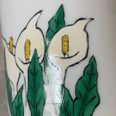 深川製 六花亭の湯呑と紙袋2点(大小) 坂本直行 さかもと なおゆき 画家 作  ミズバショウ 花の絵  深川製磁 富士流水のマーク  オールド深川 北海道名菓