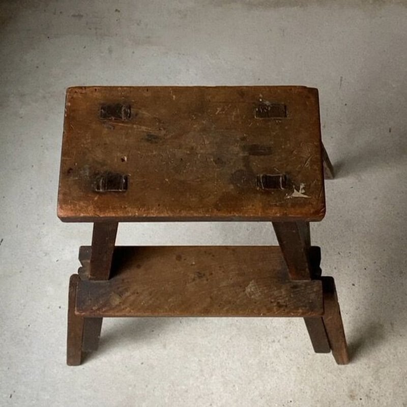 古い 木製 踏台 ホゾ組み木 褐色の古材 艶感あり ヴィンテージステップ