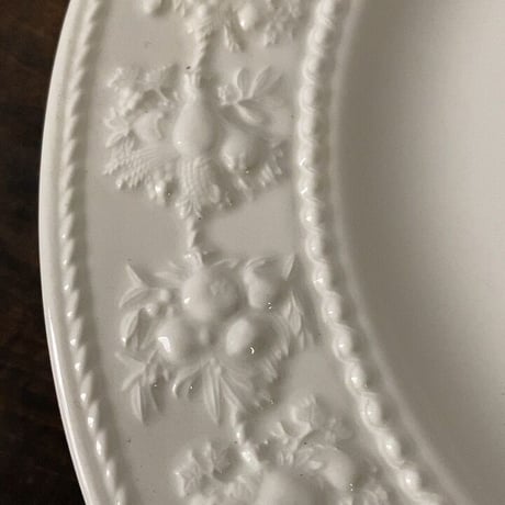WEDGWOOD ウェッジウッド フェスティビティ(1枚の価格) プレート 27cm アイボリー 90sヴィンテージ イギリス製 made in england   ストック41枚