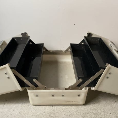 KTC  ケーティーシー  オールドツールボックス  白/黒  両開き  古い工具箱 ヴィンテージボックス  グッドカラーグッドエイジング