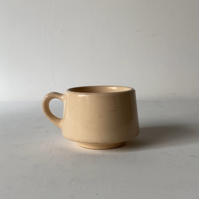 B) Wallace ウォレス. (Desert ware). デザートウェア ヴィン