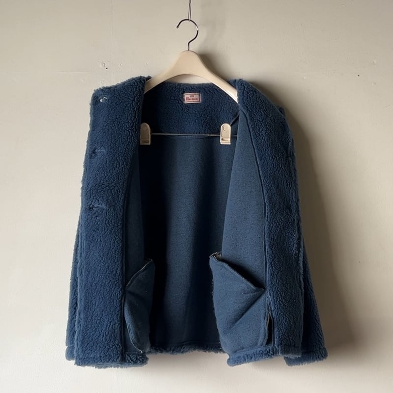 mao made マオメイド モックネックノーカラーボアジャケット もこもこ 