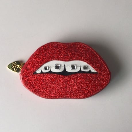 tatty devine タティ ディバインとワイルド&ウルフのコラボ作品、コインパース   唇コインケース  くちびる  クチビル  歯科矯正 モチーフ カードケース  中古美品