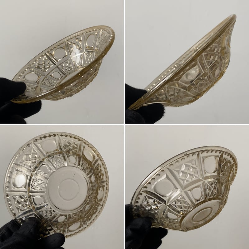 アンティークプレスガラス デザートプレート 1枚の価格です。デザート