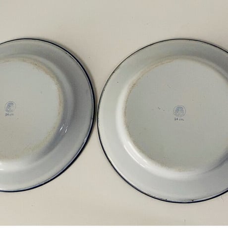 SKER SWEDEN スエーデン製 ヴィンテージ ホーロー皿 24cm 2枚セット 琺瑯 白/紺 ネイビー