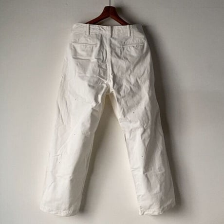 ARTE POVERA  アルテポーヴェラ  ユーズドリペア加工 (ペンキ加工・ホール補修加工)白い綿パン ワークパンツ 中古美品