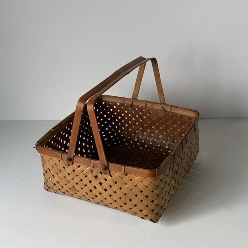 古い竹編の籠 四角い茶籠 幅約29cm 2ハンドルヴィンテージバスケット