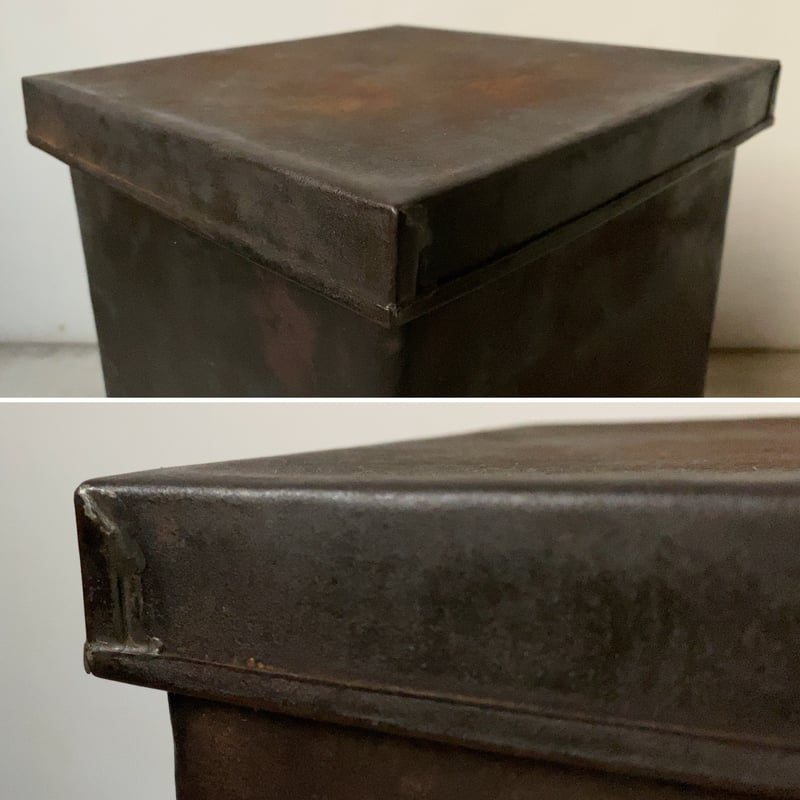古い鉄の箱 (蓋付き) 黒ヤケ 黒光り グッドエイジング 厚みあり縁補強