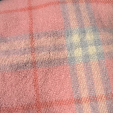 BURBERRY LONDON  バーバリーロンドン LAMBSWOOL 100% ラムウール マフラー ピンクノバチェック イギリス製  made in england 中古品