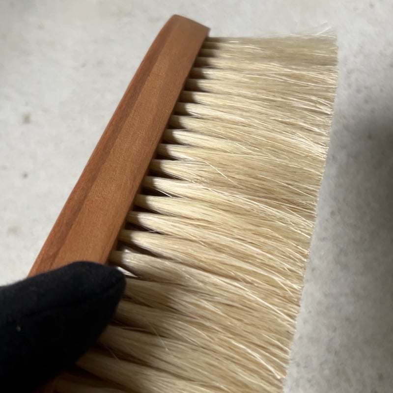 平野ブラシ 手植え水雷型 洋服ブラシ カシミヤのお手入れも問題ない