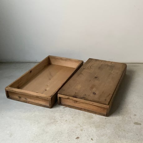 古い蓋付餅箱 二段  昭和23年 杉無垢材 白木無塗装 ナチュラルエイジング 美品