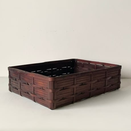 古い竹の平籠  ひしぎ編み 古作工芸品 手仕事 赤竹 中型道具箱 茶器入れ 茶籠 編み籠 良品