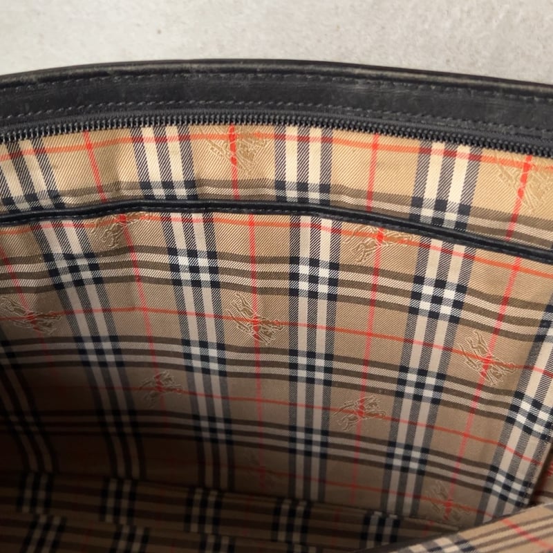 Burberrys バーバリーズ クラッチバッグ ブラックレザー インナーは