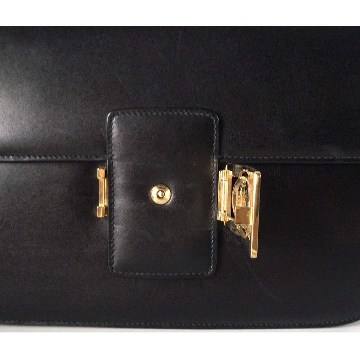 CELINE セリーヌ ゴールド馬車金具 カーフレザー ショルダーバッグ CELINE セリーヌ ゴールド馬車金具 カーフレザー ショルダーバッグ