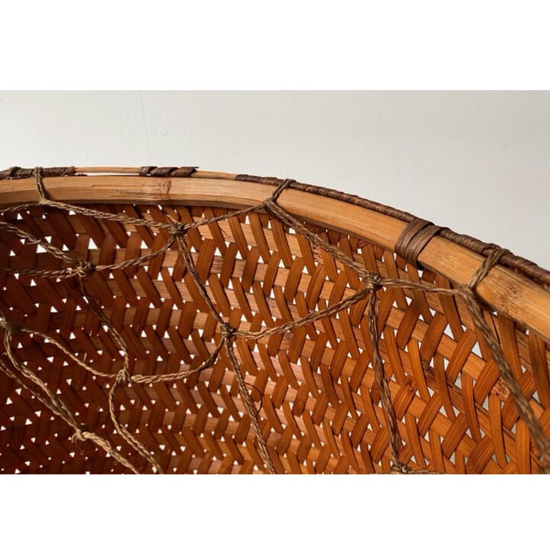 楕円大型の古い竹カゴ アンティーク編みかご 飴色にヤケた美色 竹編 民 