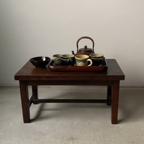 1953年 昭和28年 戦後すぐの古く小さい座卓  ローテーブル 文机 花台 飾り台 黒ヤケ 無垢材 一枚天板 グッドエイジング