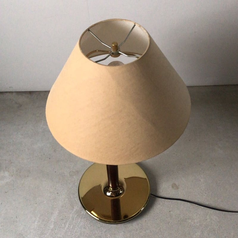 ホテル仕様のベッドサイドランプ スイングアーム シェードランプ 2段調