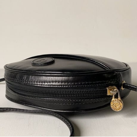 VALENTINO オールドヴァレンチノのミニミニショルダーバッグ 幅約19cmの小さめポシェット ヴィンテージバレンチノ