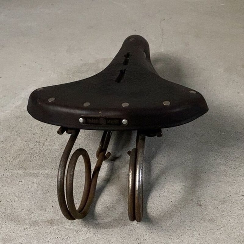 EIRYU BICYCLE LTD TRADE MARK ヴィンテージ 革サドル レザー EIRYU BICYCLE LTD TRADE MARK ヴィンテージ 革サドル レザー