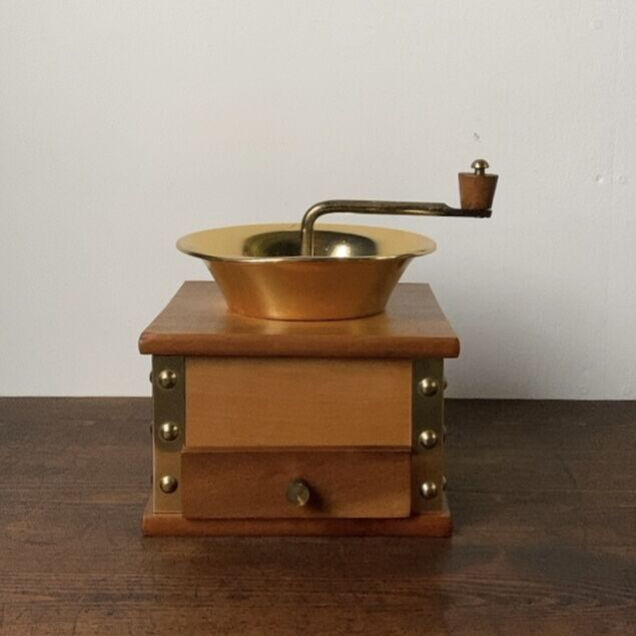 ヴィンテージ　magus extra コーヒーミル　アンティーク　真鍮 ヴィンテージ magus extra コーヒーミル アンティーク 真鍮