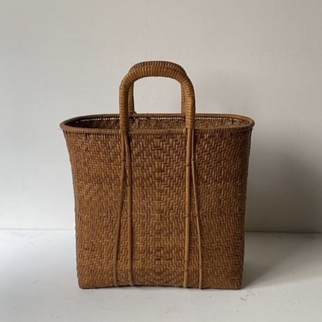 民藝カゴバッグ  古い竹編みのトート型ヴィンテージ買い物籠  古い編みかご 完品