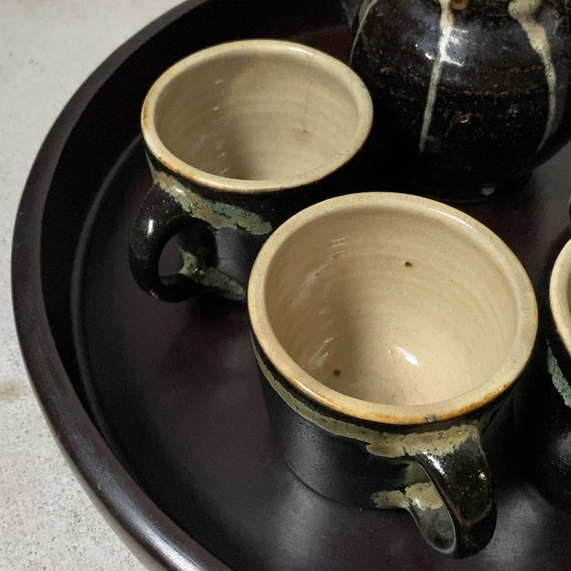 古い木製くり抜き盆 黒々とし鈍い艶感 木製トレー 34.5cm お盆