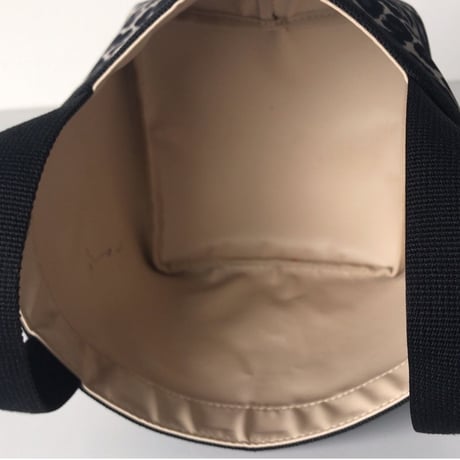 Hervechapelier エルベシャプリエ 2019年限定カラー  701FS  舟型トートS   パンサーブラン/ノワール      中古美品