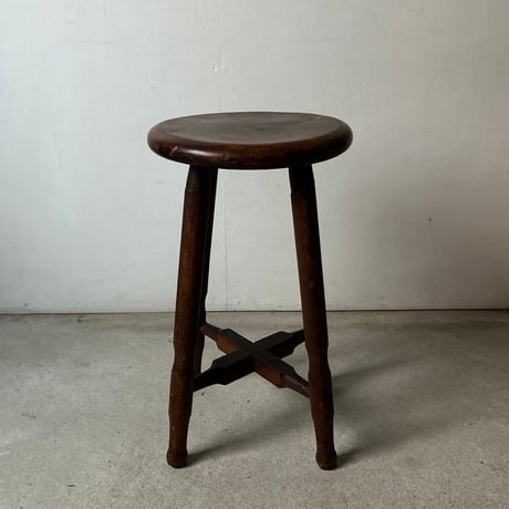 アンティーク丸椅子 広葉樹座面 黒ヤケ 飴色 トロトロ絶品エイジング 古い木の椅子 ヴィンテージスツール 日本製品 完品