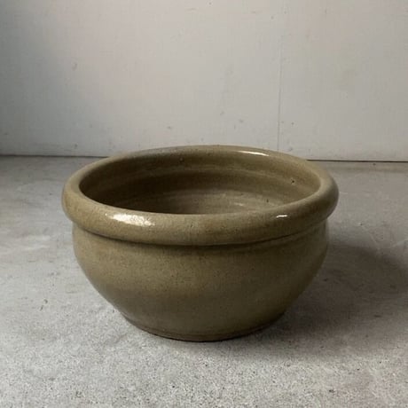 古いこね鉢27cm  民藝鉢  昭和期 古甕 大瓶 メダカ鉢 睡蓮鉢 ガーデニング ビオトープ ハス 水栽培  黄瀬戸 焼物  ニュウあり水漏れなし
