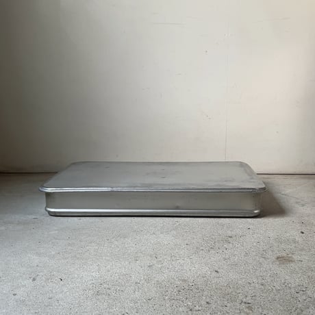 アルミ製 薄型パンケース  プリン箱  業務用 蓋付き アルミケース 洋菓子屋 店舗什器 プリン焼きケース 道具入れ 重ね箱 中古品 ※在庫2個有り