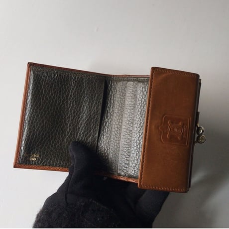 CELINE セリーヌ　ヴィンテージセリーヌ コンパクトウォレット  2つ折りガマ口  型押しレザー/ヌメ革　マカダム エンボス