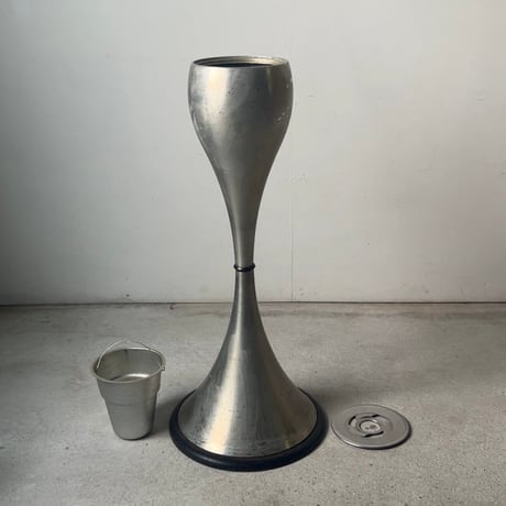 ヴィンテージ スタンドアッシュトレイ スモーキングスタンド 日本製 灰皿 金属シンプルデザイン ミッドセンチュリー 良品
