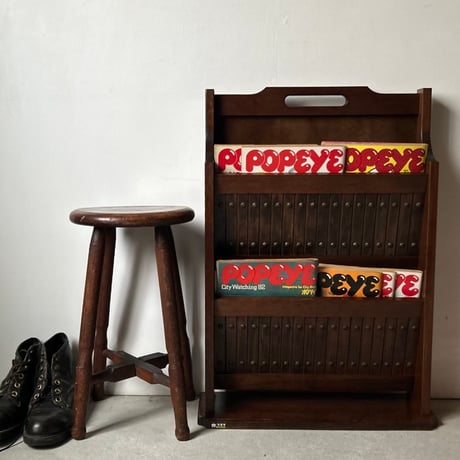 オールドカリモク 2段マガジンラック 1970年〜1980年代 木製ブナ材無垢 旧ロゴ 廃盤品 コロニアルシリーズ ヴィンテージカリモク 美品