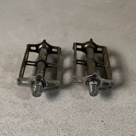ヴィンテージ ペダル 自転車用オールドパーツ レトロパーツ スチールペダル 鉄製ペダル メーカー不明 60s