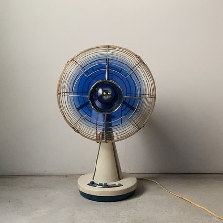 Toshiba 東芝  東京芝浦電気  ヴィンテージ扇風機 ランプ付き 一体型ライト 近未来デザイン 1960s タワー型ランプ レトロ家電 希少 幻の逸品 稼働品 良品　A(ホワイト)