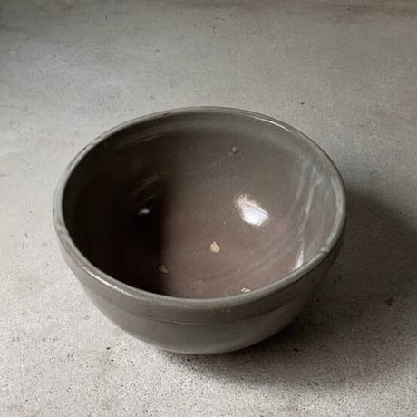 古いこね鉢(ストーンウェアB) 幅約26cm シンプル大鉢 巨大ボウル 荒い目跡 小ぶり メダカ鉢 水栽培 ビオトープ