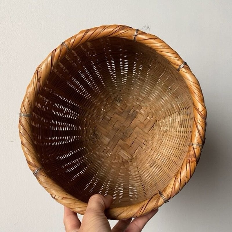 竹編みの壺籠 民藝籠 まるカゴ ござ編みワイヤー混合 頑丈な作りです