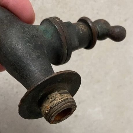 真鍮製杵型摘みヴィンテージ蛇口  小ぶりでエイジング最高 インテリア小物 パーツ 古道具 30s 40s 50s 戦前