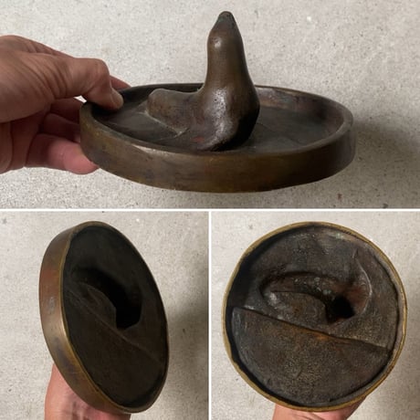 古いブロンズのアザラシモチーフトレイ(トレー) 灰皿   土屋陽三郎コレクション品  ヴィンテージアッシュトレイ  古銅 真鍮 希少品 made in japan
