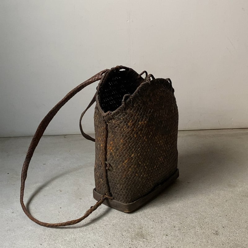 アンティーク リュック型 かごバッグ 背負い籠 フィリピン 少数