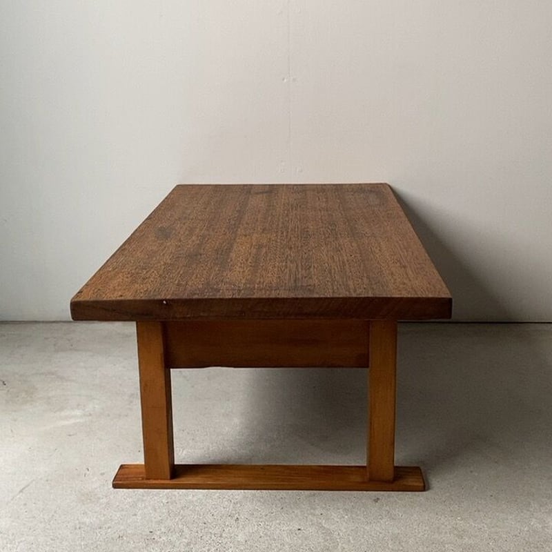 昭和期 ナチュラル色の小さな文机. 1杯引出し ラワン一枚天板